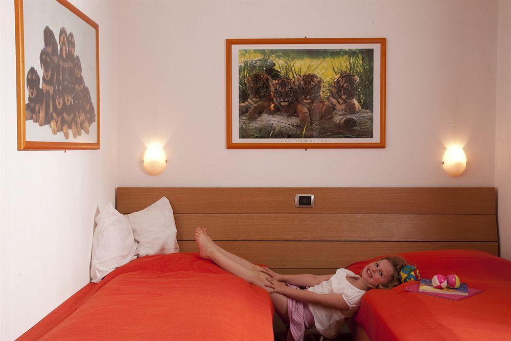 Dependence Del Parco Hotel Порлеца Екстериор снимка